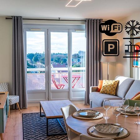 T2 De Standing Climatise Avec Parking Prive, Tram T2 T5, Hopitaux Est Apartment Bron Exterior foto